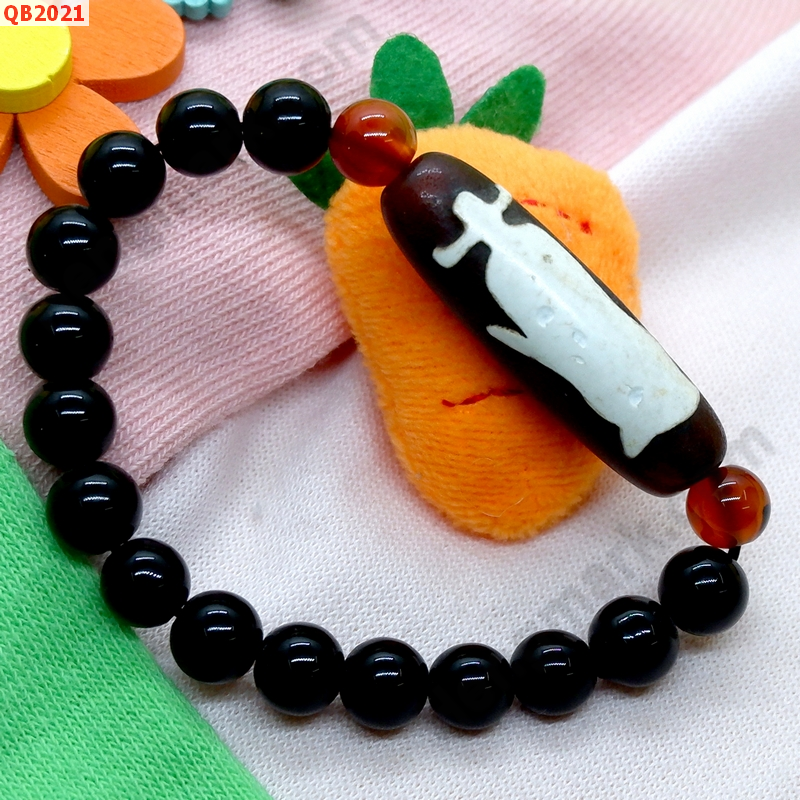 QB2021 สร้อยข้อมือหินDZI ไฉ่ซิงเอี๊ย และคาถาทิเบต ราคา 489 บาท http://www.hengmark.com/view_product/QB2021.htm QB2021 สร้อยข้อมือหินDZI ไฉ่ซิงเอี๊ย และคาถาทิเบต ราคา 489 บาท http://www.hengmark.com/view_product/QB2021.htm