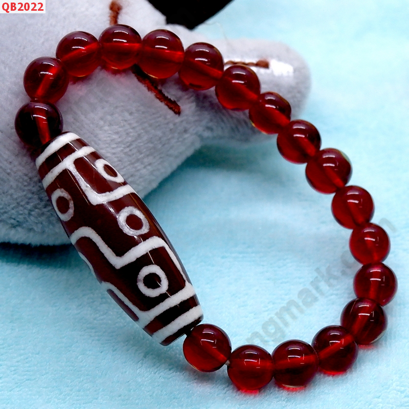 QB2022 สร้อยข้อมือหินDZI 9 ตา ราคา 359 บาท http://www.hengmark.com/view_product/QB2022.htm
