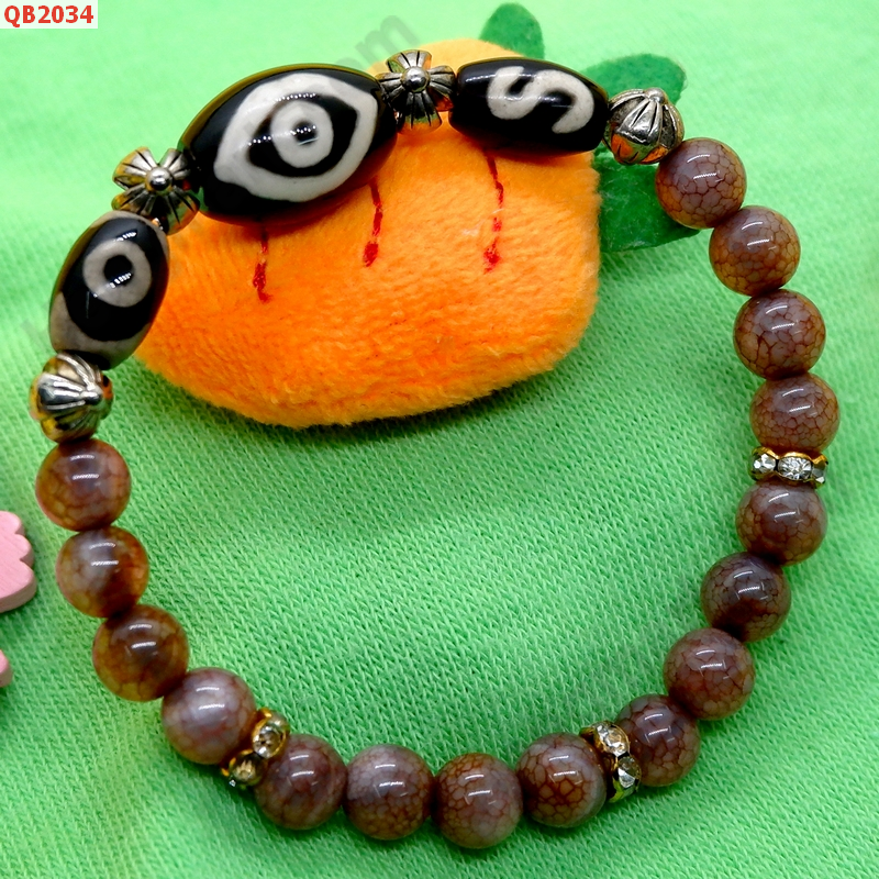 QB2034 สร้อยข้อมือหินDZI  ตามังกร ตะขอและ 3 ตา ราคา 469 บาท http://www.hengmark.com/view_product/QB2034.htm