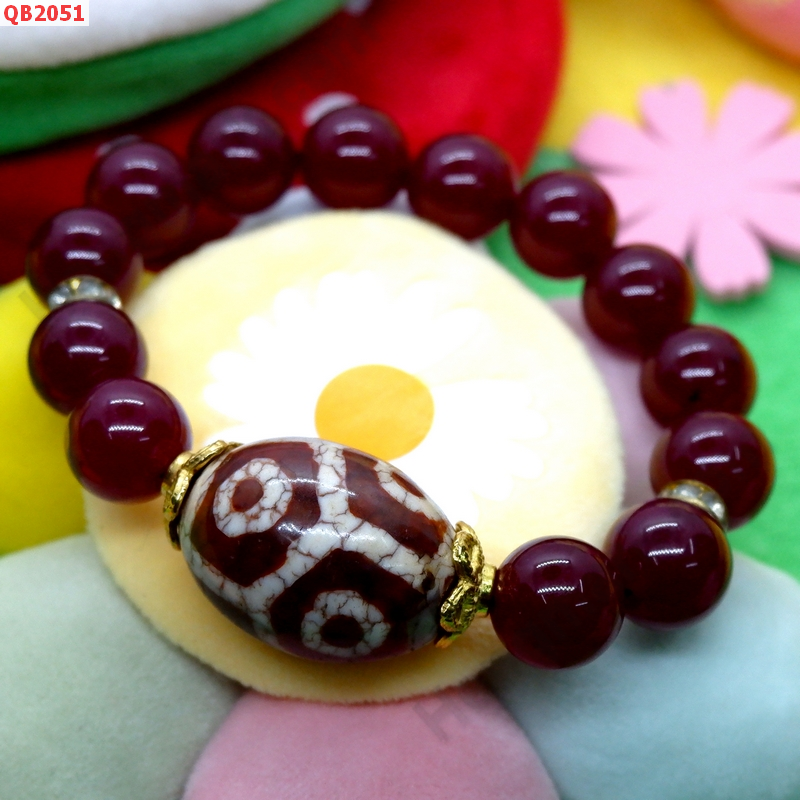 QB2051 สร้อยข้อมือหินDZI 6 ตากระดองเต่า ราคา 529 บาท http://www.hengmark.com/view_product/QB2051.htm QB2051 สร้อยข้อมือหินDZI 6 ตากระดองเต่า ราคา 529 บาท http://www.hengmark.com/view_product/QB2051.htm