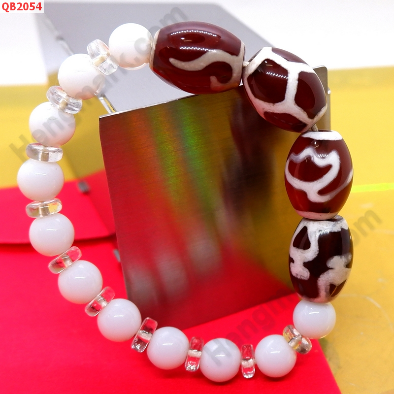 QB2054 สร้อยข้อมือหินDZI ลายแก้ววิเศษ ดอกบัว กระดองเต่า หรูยี่  ราคา 399 บาท http://www.hengmark.com/view_product/QB2054.htm