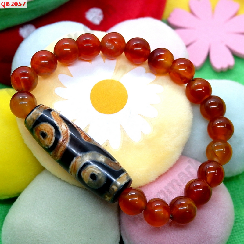QB2057 สร้อยข้อมือหินDZI 3 ตา ราคา 499 บาท http://www.hengmark.com/view_product/QB2057.htm QB2057 สร้อยข้อมือหินDZI 3 ตา ราคา 499 บาท http://www.hengmark.com/view_product/QB2057.htm