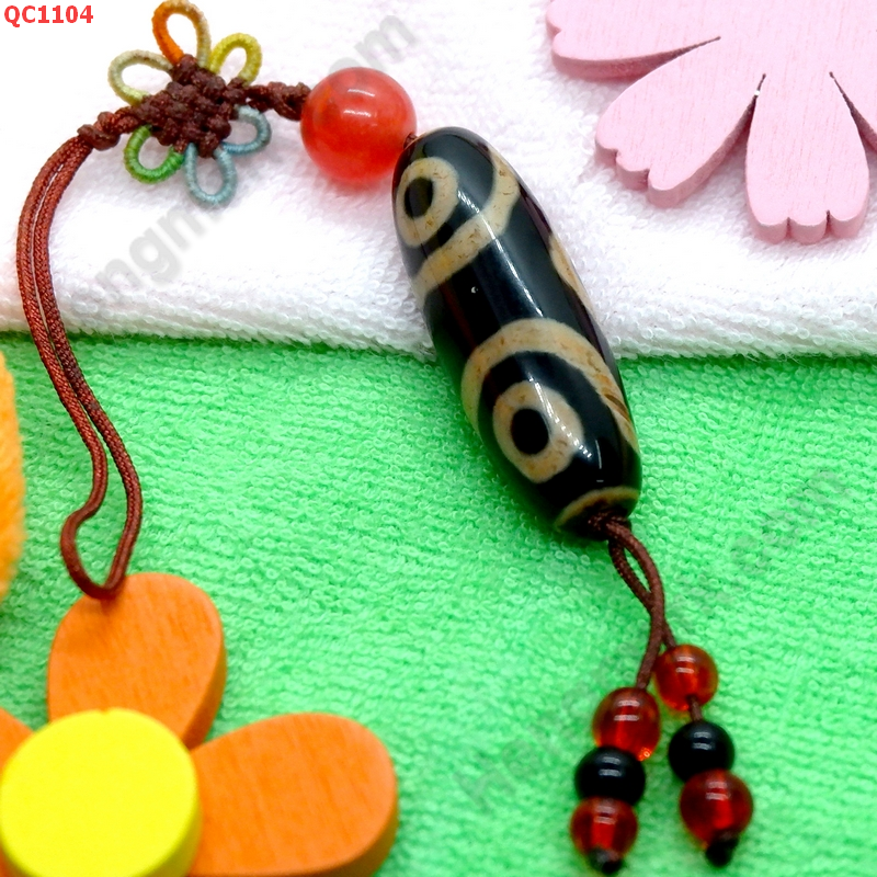 QC1104 หินทิเบตแขวนมือถือ ลาย3 ตา ราคา 229 บาท http://www.hengmark.com/view_product/QC1104.htm