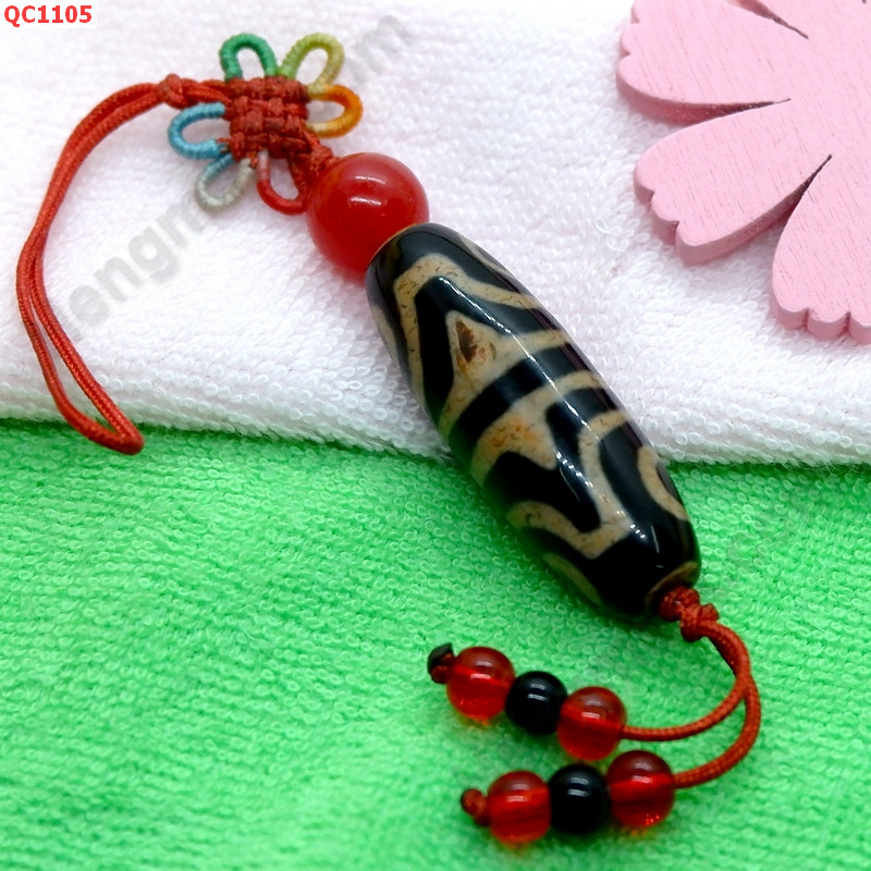 QC1105 หินทิเบตแขวนมือถือ ลาย4ตาเขี้ยวเสือ ราคา 229 บาท http://www.hengmark.com/view_product/QC1105.htm