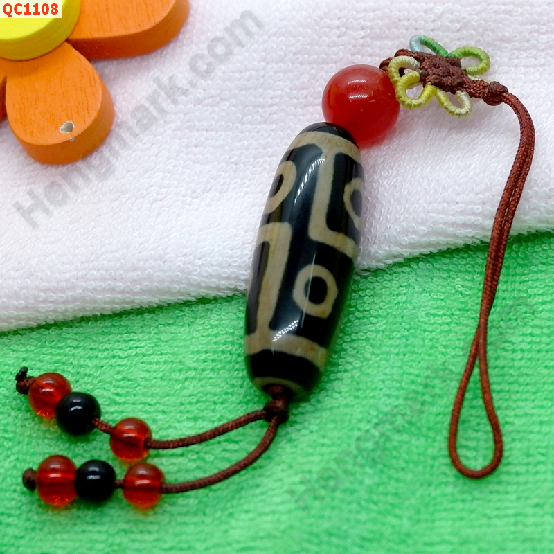 QC1108 หินทิเบตแขวนมือถือ ลาย 6 ตา ราคา 229 บาท http://www.hengmark.com/view_product/QC1108.htm