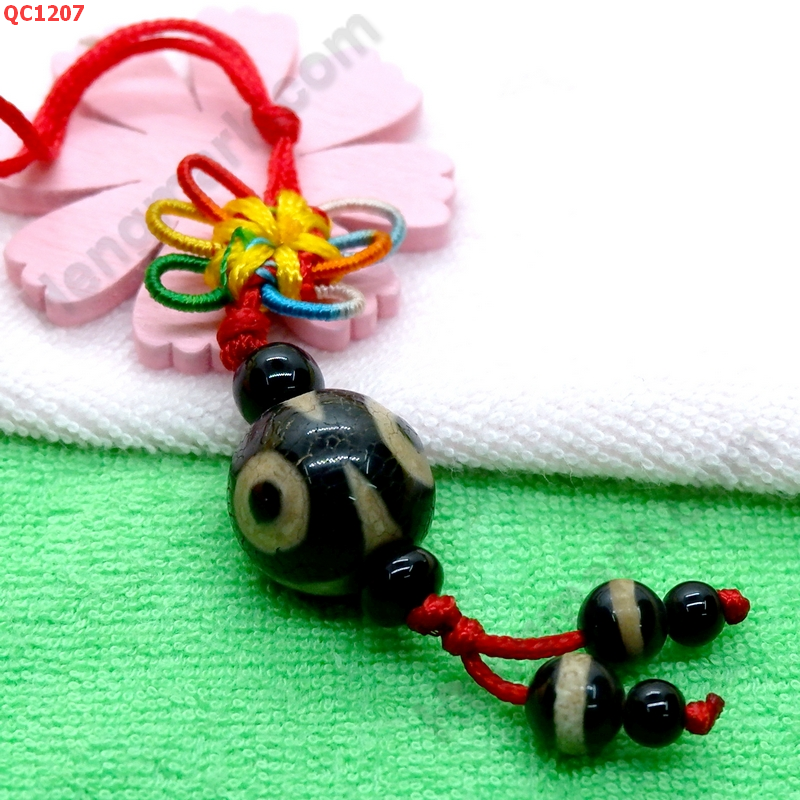 QC1207 หินทิเบตแขวนมือถือ ลาย 3 ตา ราคา 129 บาท http://www.hengmark.com/view_product/QC1207.htm QC1207 หินทิเบตแขวนมือถือ ลาย 3 ตา ราคา 129 บาท http://www.hengmark.com/view_product/QC1207.htm