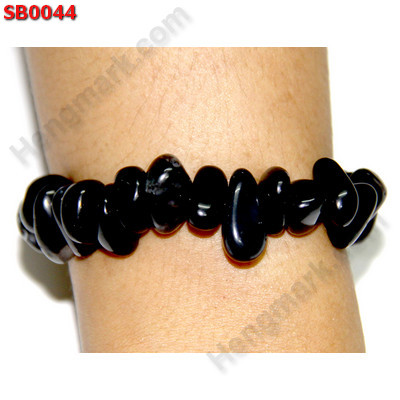 SB0044 สร้อยข้อมือหินธรรมชาติ สีดำ ราคา 199 บาท http://www.hengmark.com/view_product/SB0044.htm