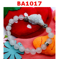 BA1017 : สร้อยข้อมือกบคาบเหรียญ