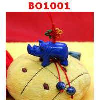 BO1001 : แรดสีน้ำเงินหินธรรมชาติแขวนมือถือ