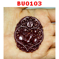 BU0103 : จี้รูปหนูในหัวใจ หินสีแดง