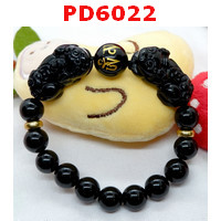 PD6022 : สร้อยข้อมือปี่เซียะหินดำคู่+คาถาทิเบต