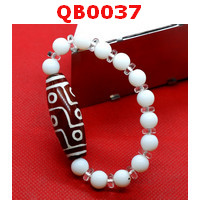 QB0037 : สร้อยข้อมือหินDZI 9 ตา