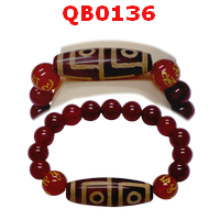 สร้อยข้อมือหินทิเบต  ลาย 4 ตา สร้อยข้อมือหินทิเบต D40018 ลาย 4 ตา +คาถาทิเบต ร้อยด้วยหินทับทิม 10 มม.

หินดีซีไอ 4 ตา รวบรวมโชคลาภและความมั่งคั่งร่ำรวย ช่วยให้ผู้สวมใส่มีความฉลาด คลายความทุกข์ และนำโชคดี 4 ประการในชีวิต

หินดีซีไอ ลายคาถาทิเบต “โอมมานีปัดเมฮุม” ความสุขสำราญสุดยอด ความมีระเบียบวินัย ความสีสติปัญญา ความเฉลียวฉลาด ความมีเมตตากรุณา ความขยันหมั่นเพียร