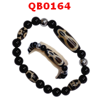 QB0164 : สร้อยข้อมือหินทิเบต ลายไฉ่ซิงเอี๊ย  ลายหินเก่า