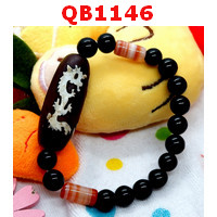 QB1146 : สร้อยข้อมือหิน DZI ลายมังกรคู่ ร้อยด้วยหินสีดำ