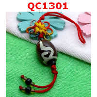 QC1301 : หินทิเบตแขวนมือถือ ลายหรูยี่